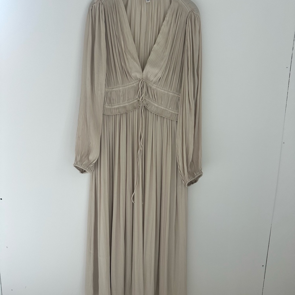 Current Air Cream Long Sleeve Dress